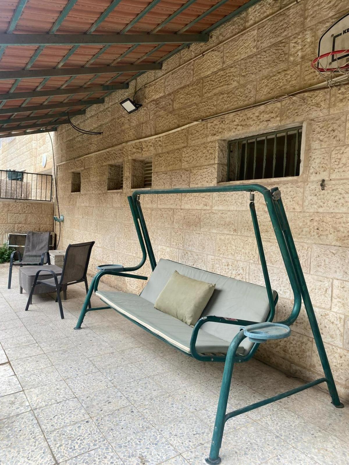 Apartamento דירת גן מרווחת במיקום מעולה עם נטפליקס חינמי Ma'ale Adumim Exterior foto