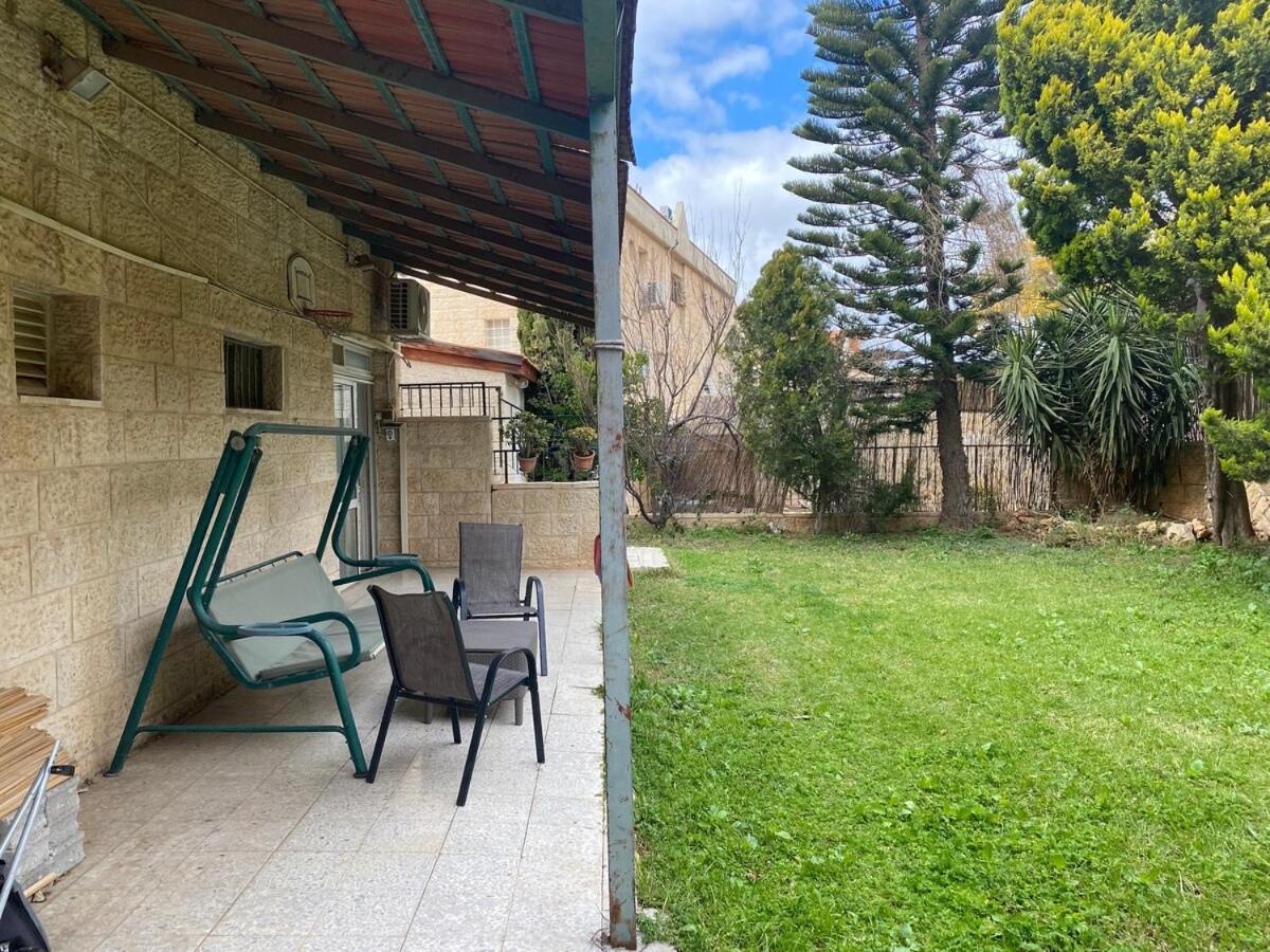 Apartamento דירת גן מרווחת במיקום מעולה עם נטפליקס חינמי Ma'ale Adumim Exterior foto