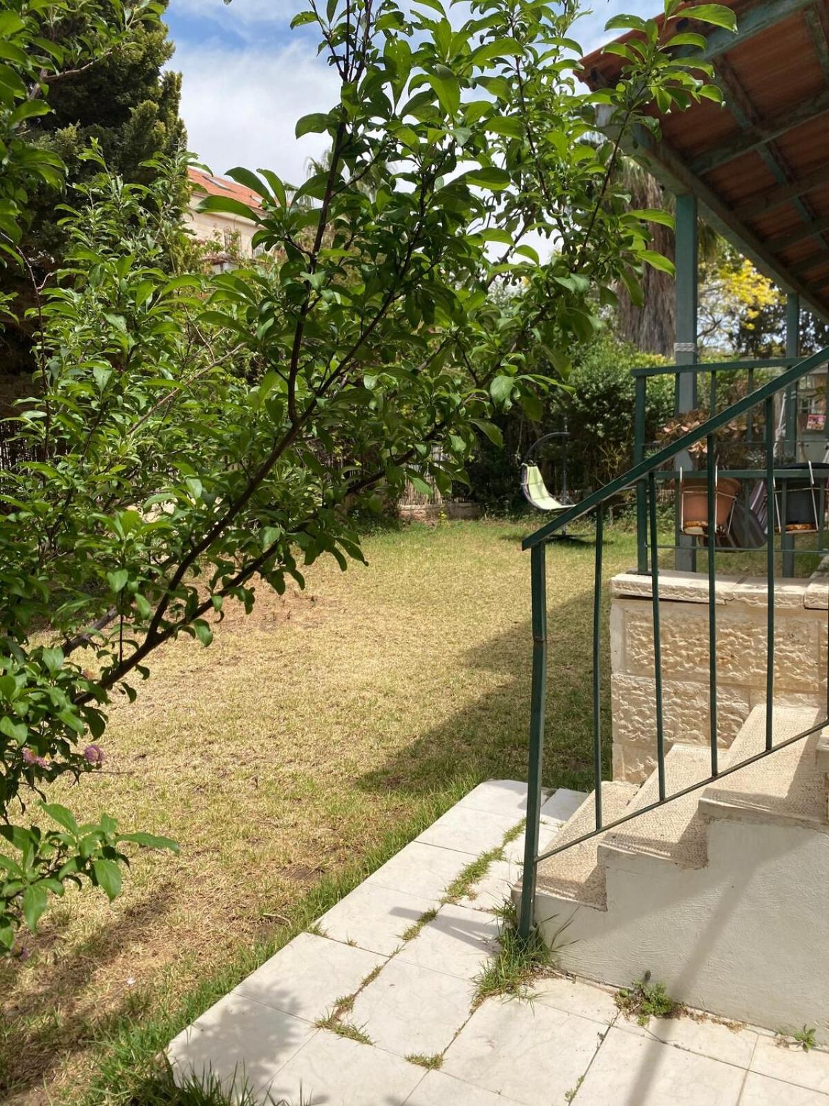 Apartamento דירת גן מרווחת במיקום מעולה עם נטפליקס חינמי Ma'ale Adumim Exterior foto