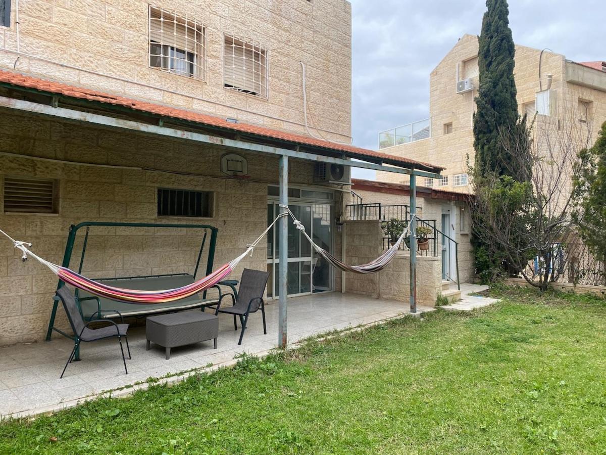 Apartamento דירת גן מרווחת במיקום מעולה עם נטפליקס חינמי Ma'ale Adumim Exterior foto